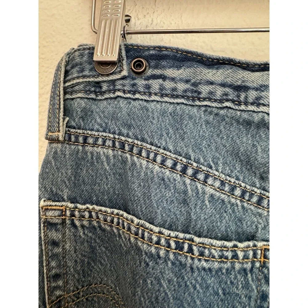 Levis Jeans Womens Blue Baggy Wide Leg Denim Medium Wash Loose Fit 30x33 90s - Picture 3 of 9